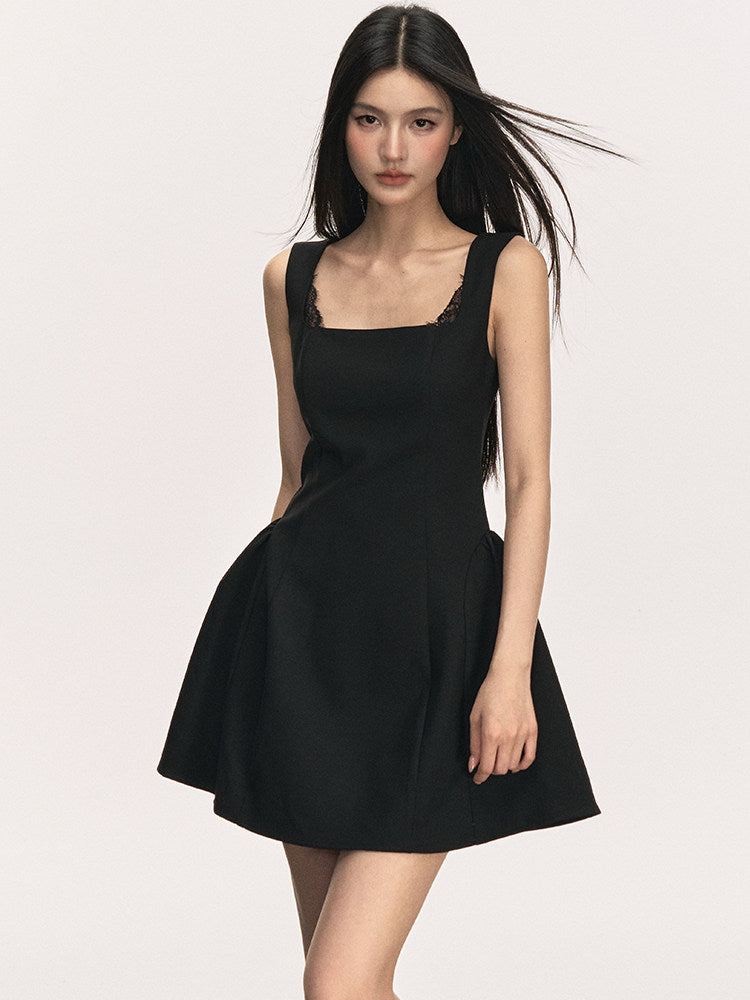 VEYBE wool square-neck dress for women, summer lace spaghetti strap fitted French sleeveless waist-cinching cake dress