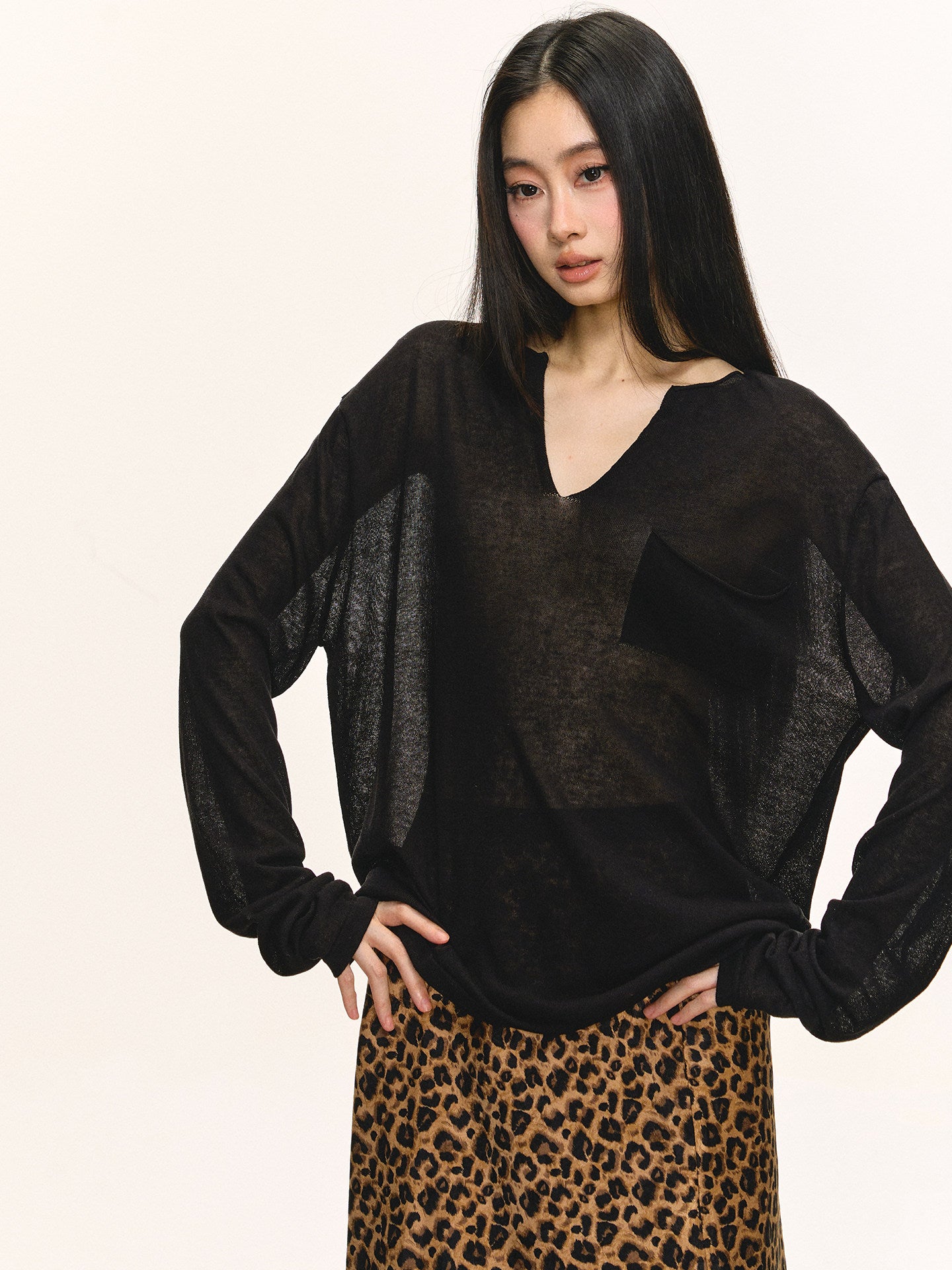 Tencel Linen V-Neck Knit Top