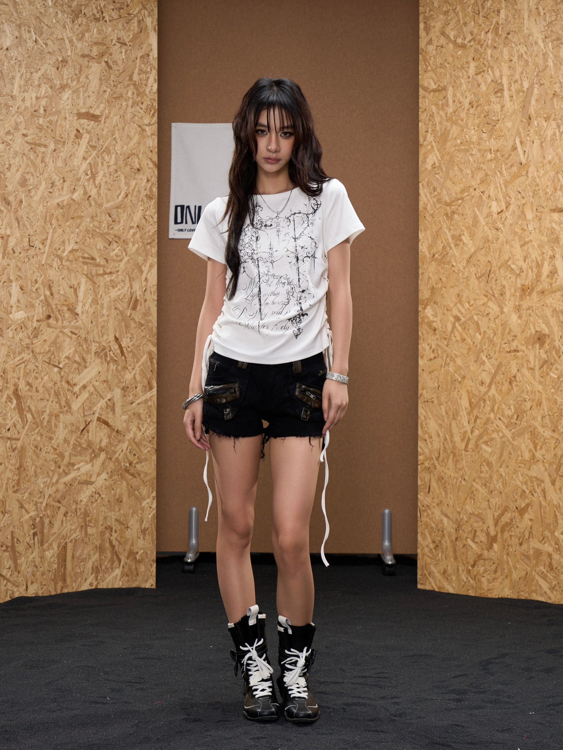 Women’s Graffiti Print Fitted Baby Tee