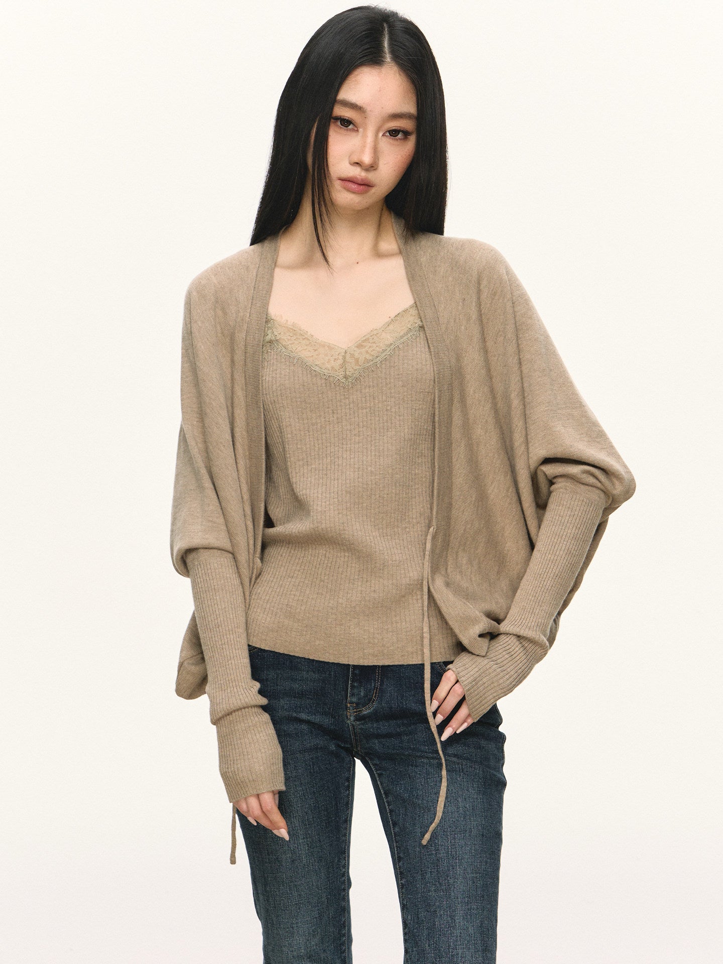 Anna Aneae deep V-neck patchwork knit camisole for women, spring pure and alluring hot girl, loose versatile jacket two-piece set
