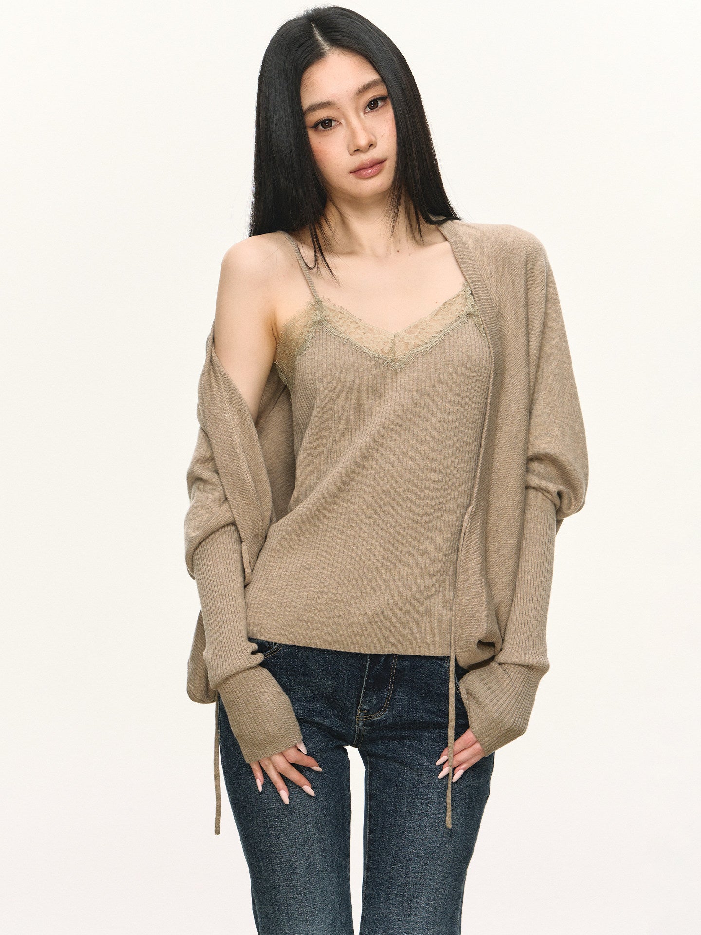 Anna Aneae deep V-neck patchwork knit camisole for women, spring pure and alluring hot girl, loose versatile jacket two-piece set
